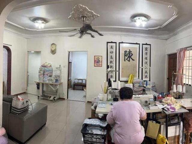 Taman Mewah Kulai Single Storey Low Cost Corner House For Sale