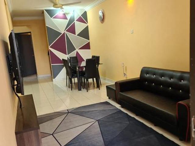 Taman Molek 15 Storey Terrace House