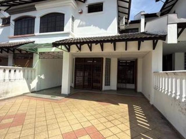 Taman Molek 1 Double Storey Terrace House For Sales