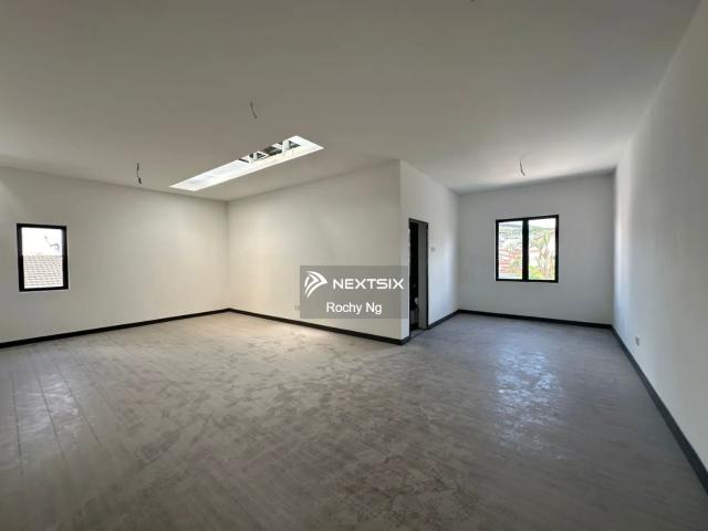 Taman Molek 2 storey shop lot corner
