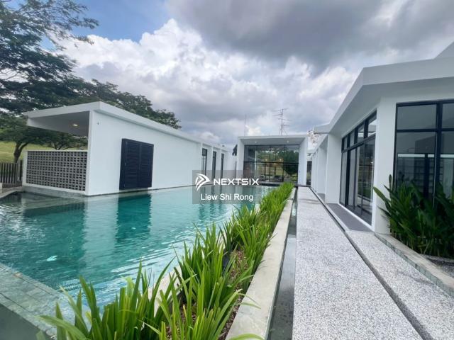 Taman Molek 3 1.5 Storey Huge Terrace Corner