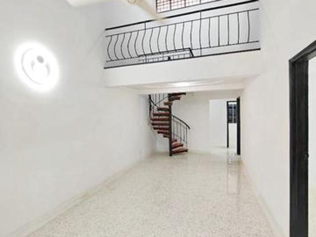 Taman Molek 3beds 3baths Single Storey House FOR RENT