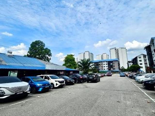 Taman Molek Low Cost Flat Ground Floor 2 Room