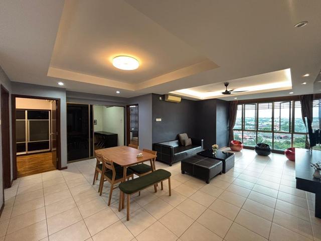 Taman Molek Pine 2 Apartment 3bed Renovated Fully Furnish Johor Bahru