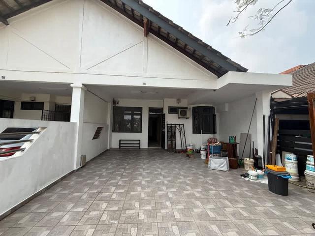 Taman Molek Plentong JB CIQ