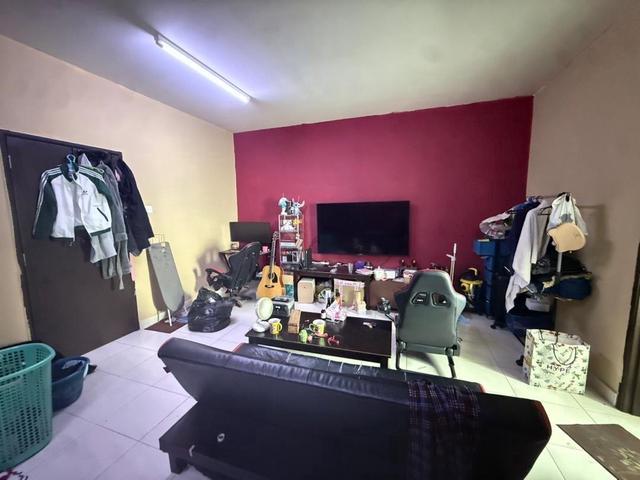 Taman Molek Redang Double Storey Intermediate House Original For Sale