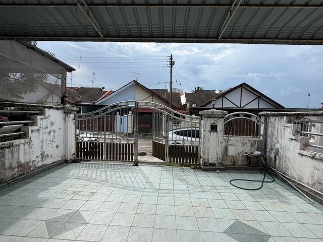 Taman Molek Single Storey Full loan