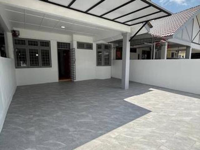 Taman MolekJalan MolekSingle Storey TerraceRenovated