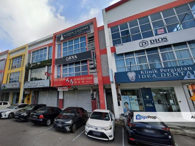 TAMAN MOUNT AUSTIN