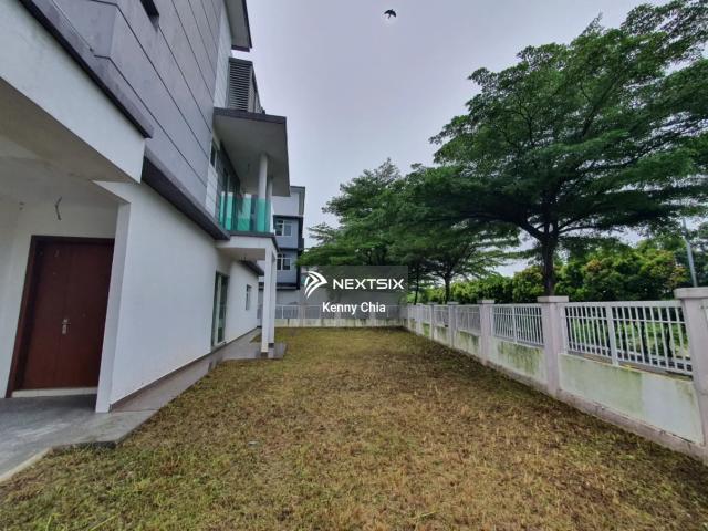 Taman Mount Austin