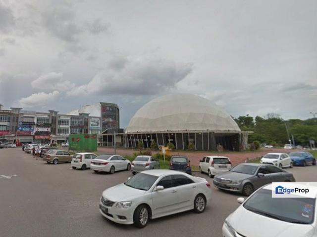 TAMAN MOUNT AUSTIN