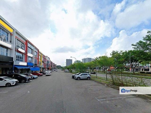 TAMAN MOUNT AUSTIN