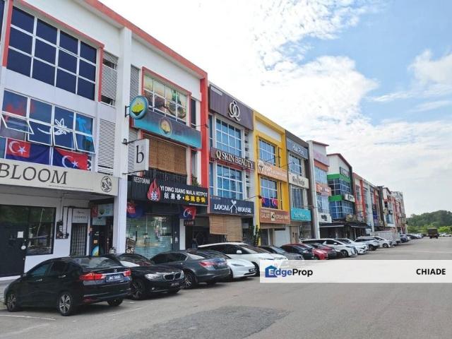Taman Mount Austin Commercial