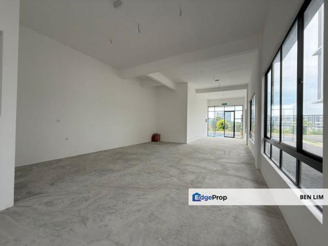 Taman Mount Austin Commercial