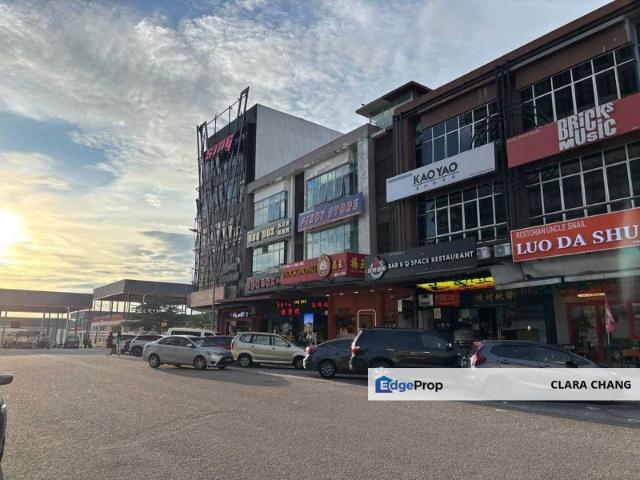 Taman Mount Austin Commercial