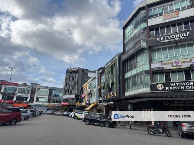 Taman Mount Austin Commercial