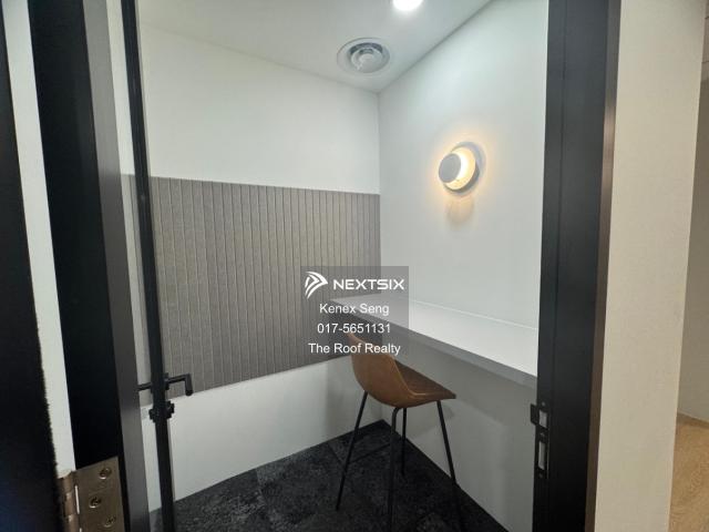 Taman Mount Austin Heights, Nanyang Street 3 storey shoplot Corner