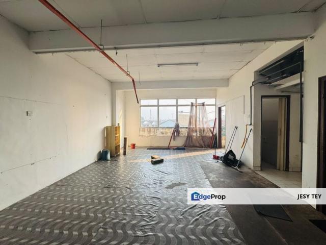 Taman Mount Austin Shop For Rent 3rd Floor