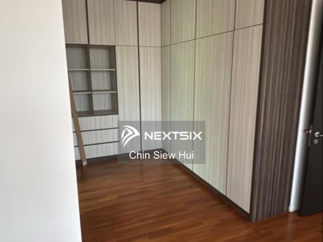 Taman MunsyiI brahim 靠近Paradigm Mall的双层店面 出租出售 面向大路 曝光高 22×70sqft️ Freehold 自用或投资都行 卖价 RM1.58Mil