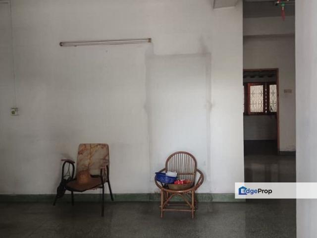 TAMAN MUSIM BUNGA