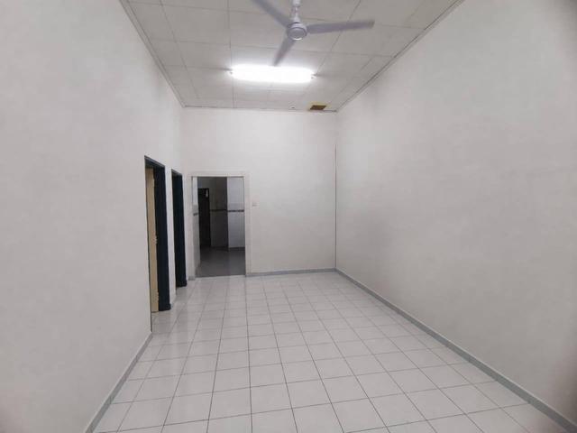 Taman Mutiara Rini 1 storey house near school and mall CHEAP