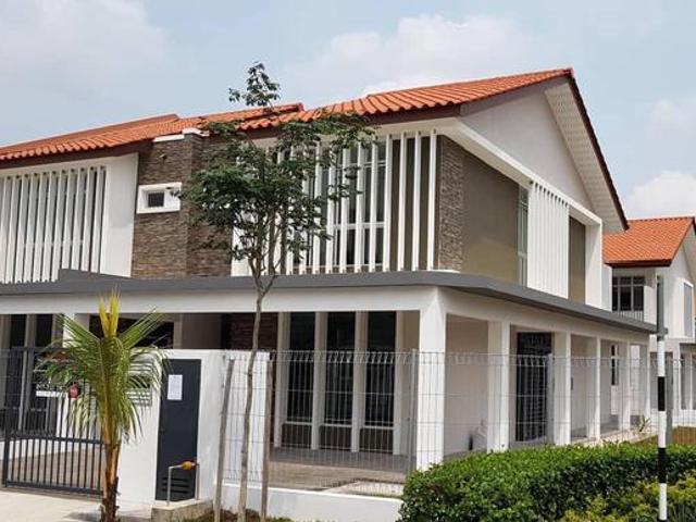Taman Mutiara UtamaMutiara RiniMutiara Mas 2Storey Corner House