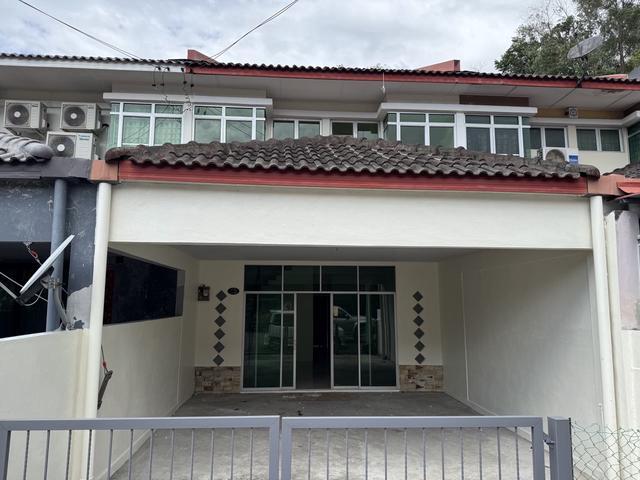 Taman Nelly Phase 8B 8C Double Storey Terrace House Kolombong