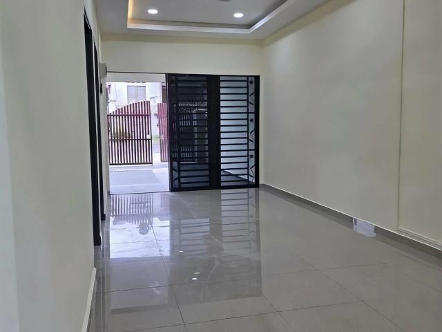 Taman Nesa Skudai Single Storey House | 2 Bedroom 2 Bathroom | Renovated