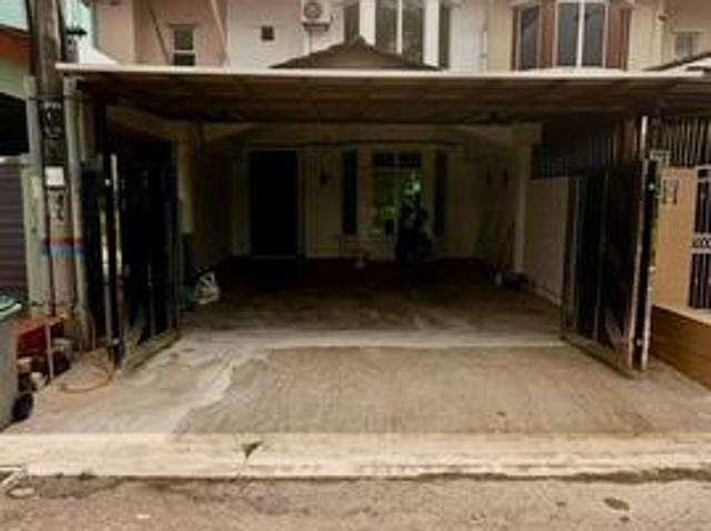 Taman Nusa Bestari 2 Storey House for RENT Perling Indah bukit