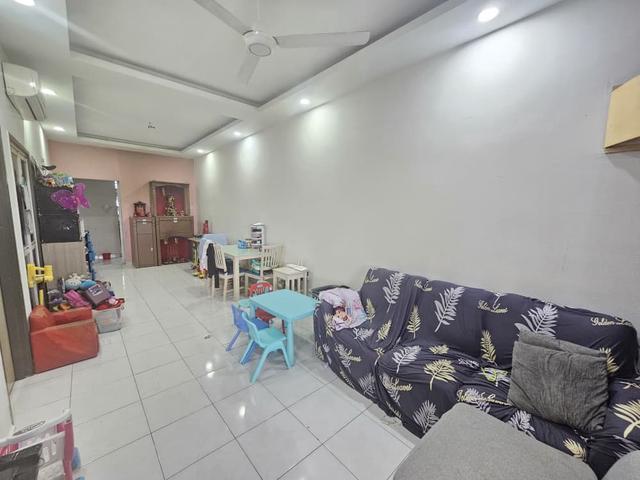 Taman Nusa Bestari 2Single Storey Terrace House for Rent
