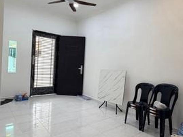 Taman Nusa Bestari 2Single Storey Terrace House for Rent