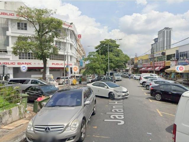 Taman Oug Square