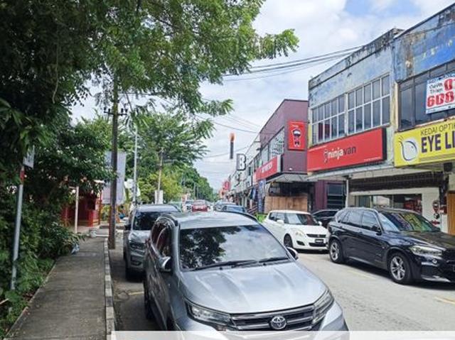 Taman Oug Square