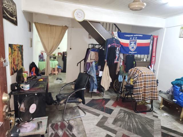taman pamcasila kulai saleng double storey low cost full loan for sale