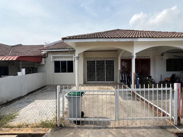 Taman Pahlawan Sungai Udang Non Bumi