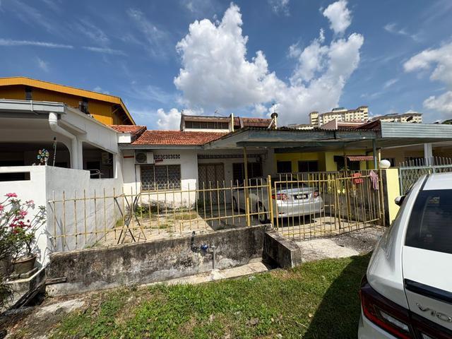 Taman Paik Siong 1 Storey House Puchong Freehold 24x65 BMarket