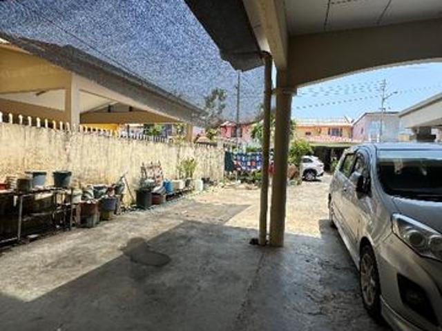 Taman Pasir Putih Putatan