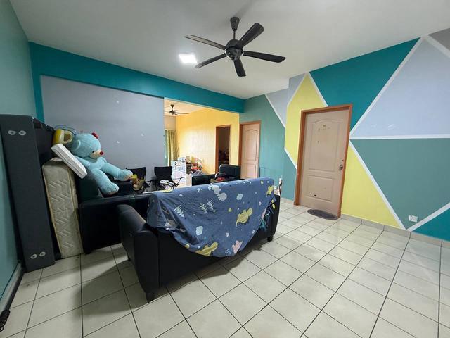 Taman Penampang Apartment 2nd floor 3bedroom for sale YueMin School