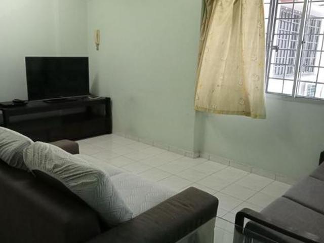 Taman Pekaka block 31 850sf full furnish good buy gelugor
