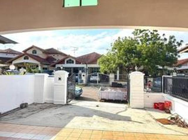 Taman Pelangi Indah Jalan Ayu 15 Storey Terrace