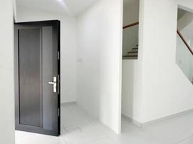Taman Pelangi Indah Jln Pesona 2 Storey Terrace Ulu Tiram Johor