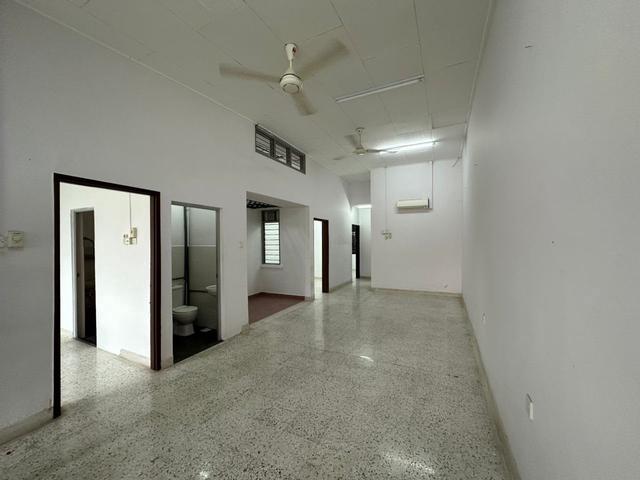 taman pelangi jalan kekabu superlink 22x80 near ciq partial furnished