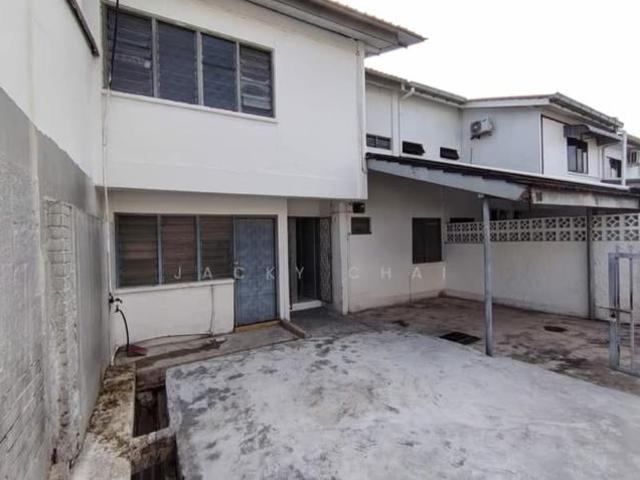 Taman Pelangi JB Town Nearby CIQ 2 Storey Terrace House Good Condition