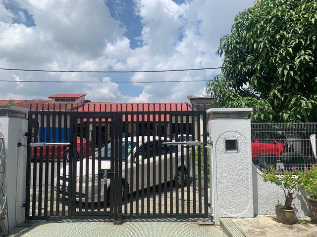 Taman Pelangi JB Town Single Storey 4 Bed 2 Bath near CIQ