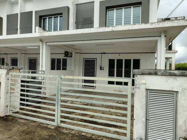 TAMAN Pelangi Semenyih CORNER 2Storey Terrace House FREEHOLD For Sale