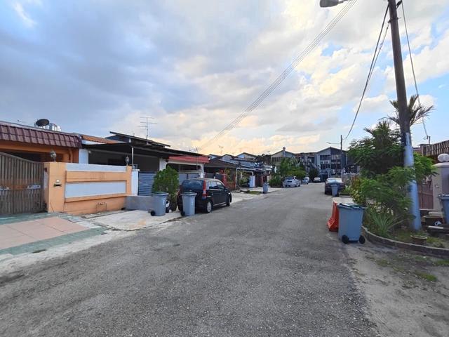 Taman Pelangi Single Storey Terrace House 3bed Johor Bahru