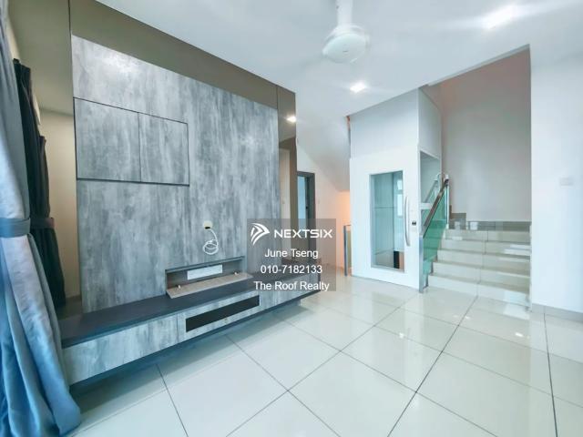 Taman Pelangi 2 storey Semi D for sale