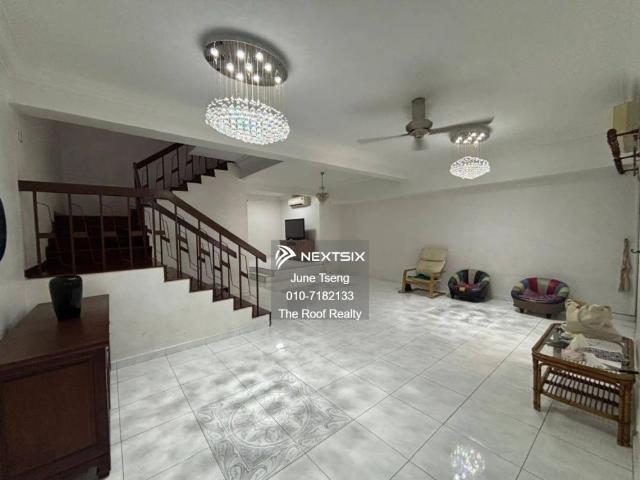 Taman Pelangi 2 Storey Terrace House For Rent