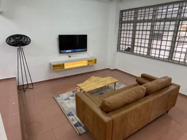 Taman Peling Jalan Undan 1 Double Storey 4 Bed Fully Furnished Tuas