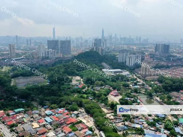Taman Pertama
